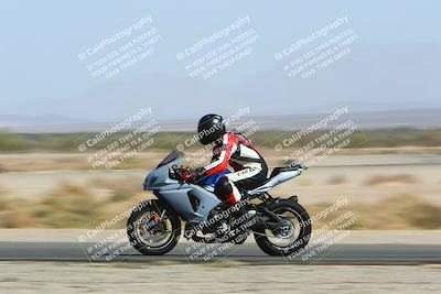 media/Apr-10-2022-SoCal Trackdays (Sun) [[f104b12566]]/Speed Shots Back Straight (930am)/